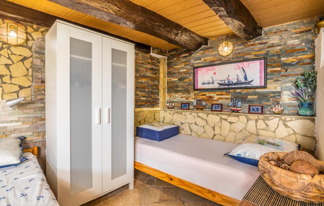 Апартаменти Stone House Knez Врбник Екстер'єр фото